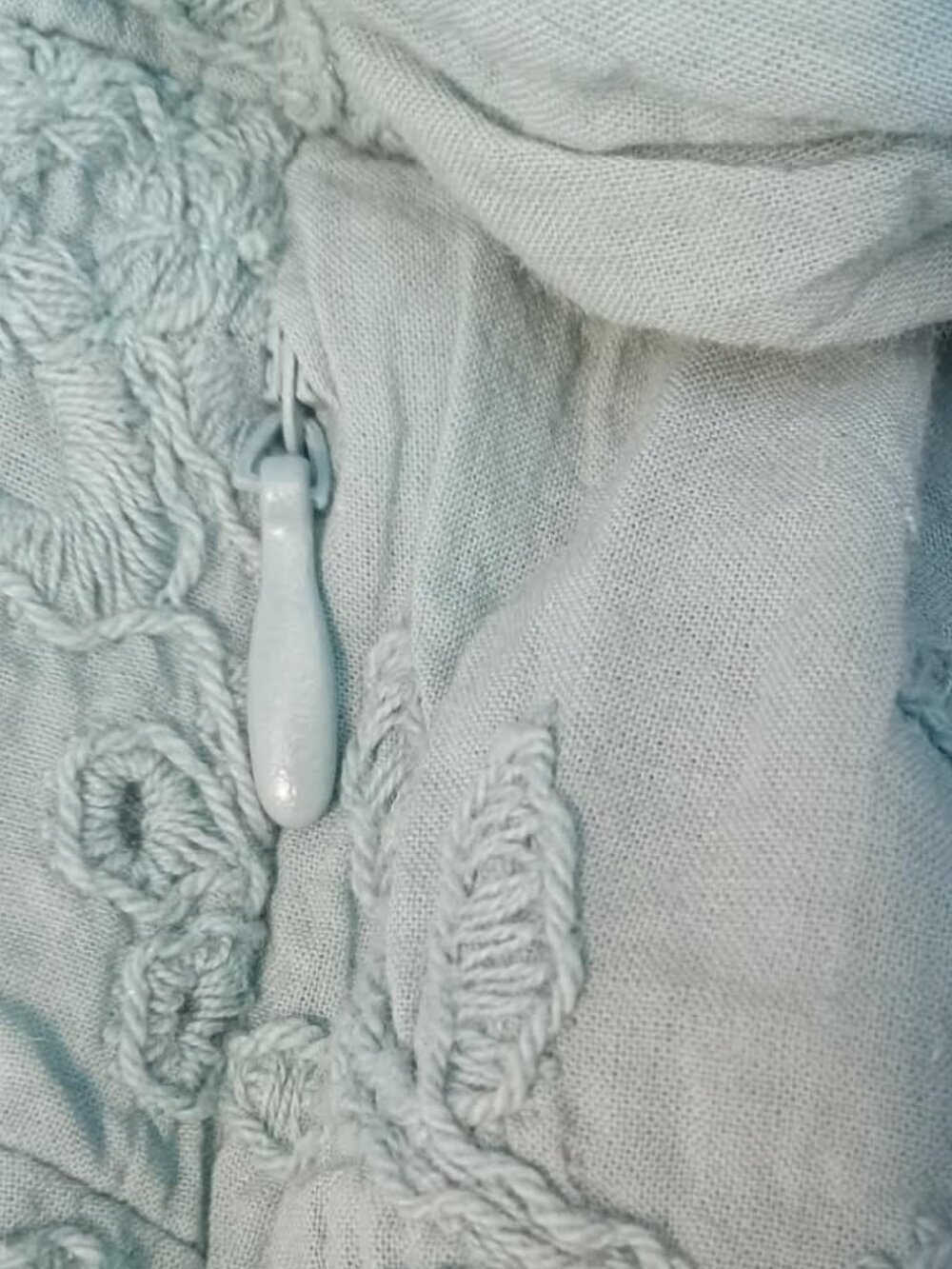 Vintage RW&CO. turquoise floral English lace long and puffy sleeves blouse - Picture 3 of 16